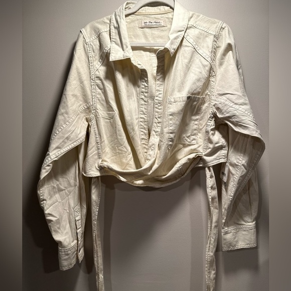 We The Free 2 Way Long Sleeve Wrap Around Ivory Denim Cropped Top Front Pocket - Picture 4 of 16